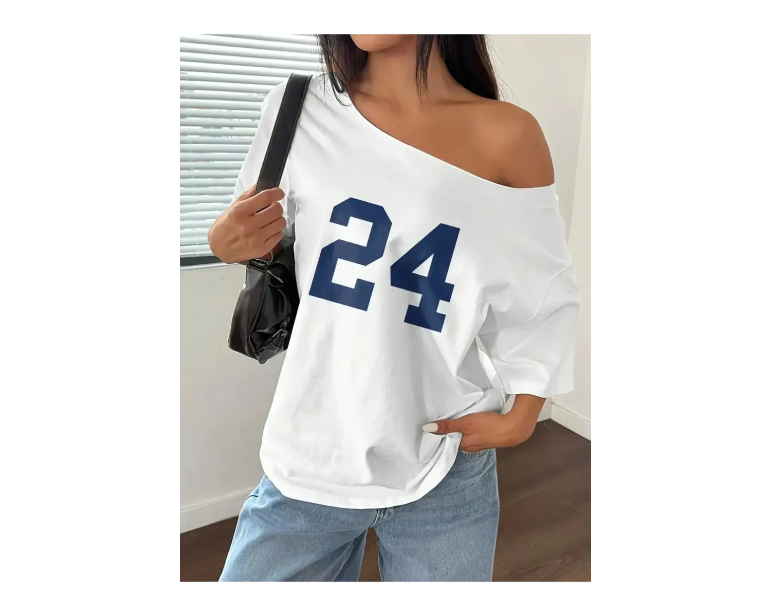 Beyaz Kadın Düşük Omuz Kayık Yaka Baskılı