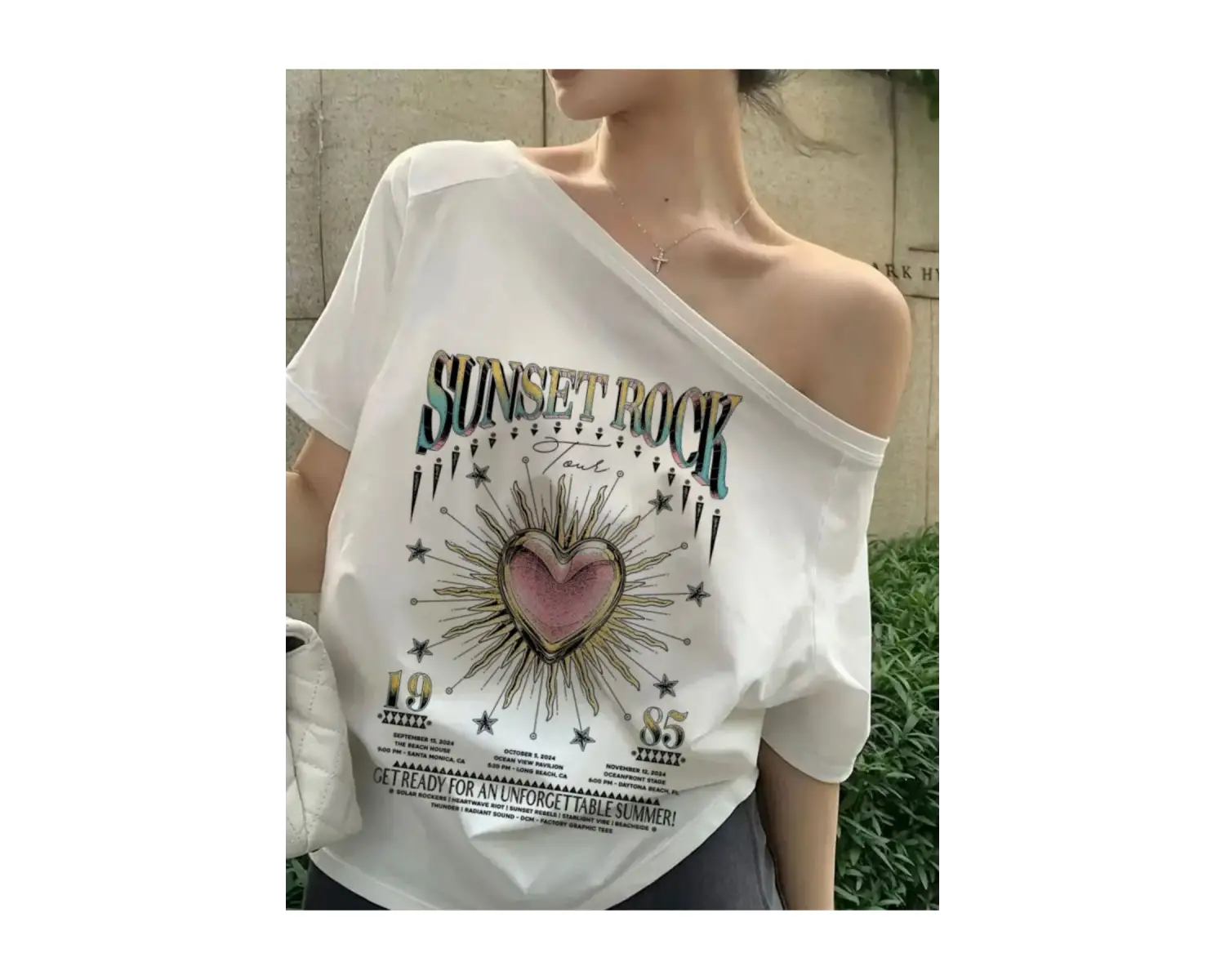 Beyaz Kadın Düşük Omuz Kayık Yaka Sunset Rock Baskılı