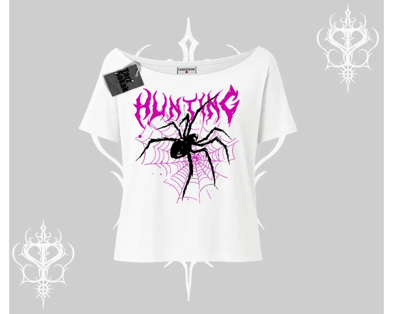 Beyaz Kayık yaka Tişört Autumn Spider