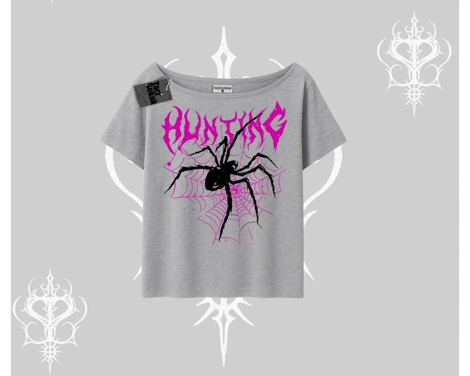 Beyaz Kayık yaka Tişört Autumn Spider