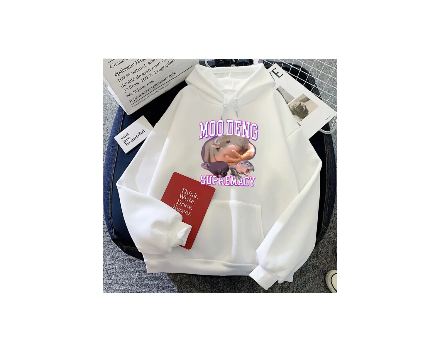 Beyaz kıyafetleri Moo Deng sevimli Hippo grafiku u kari