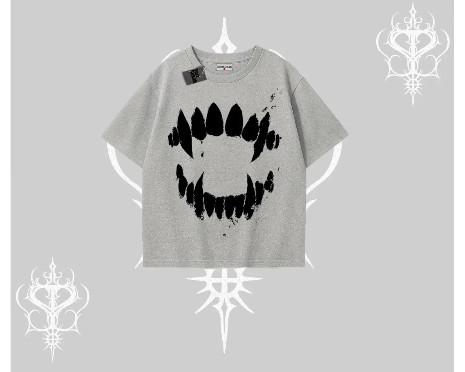 Beyaz Oversize Tişört Vampir Dış