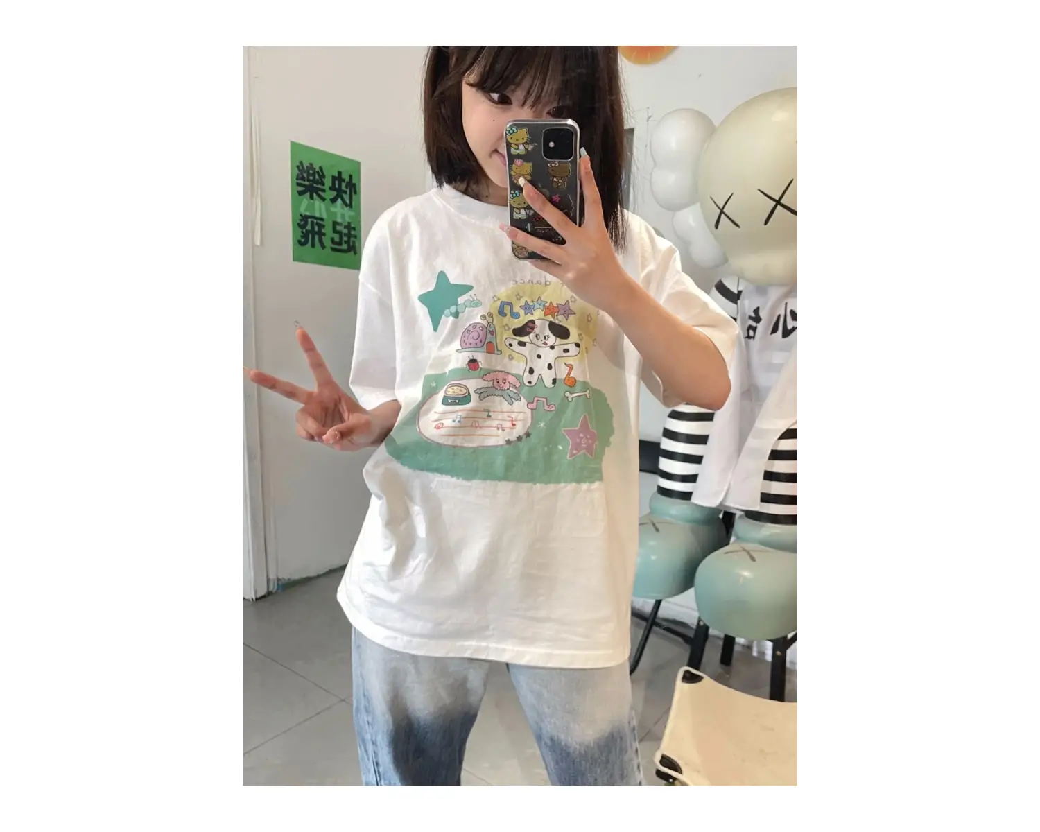 Beyaz Sevimli Yaz Baskı Gevşek Fit Köpek Şarkıcı Orijinal Tasarım