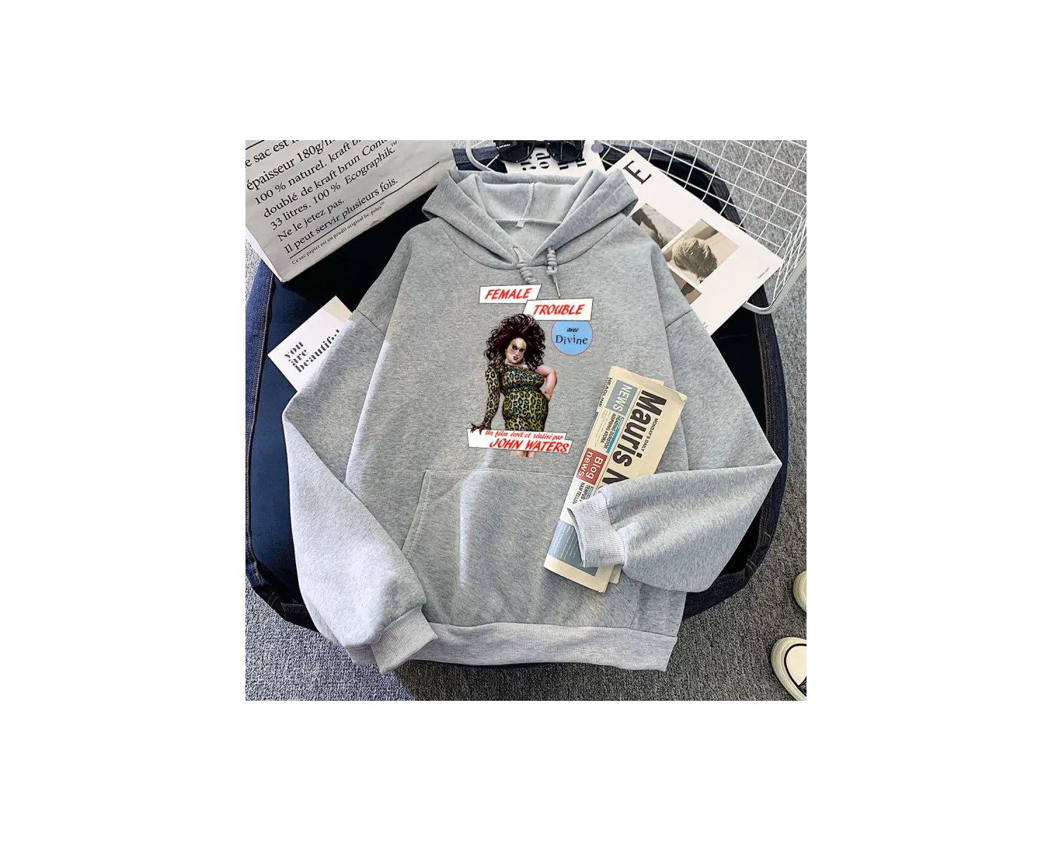 Beyaz Sorun İlahi Komedi Müzikal Grafik için Sudad