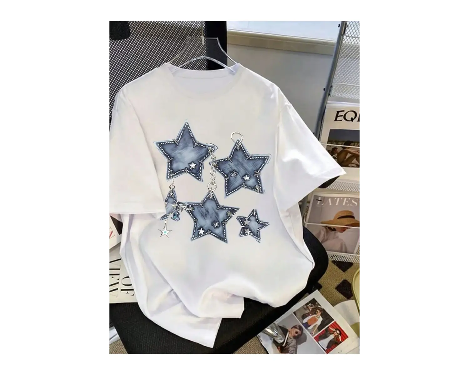 BEYAZ T SHIRT YILDIZ DESENLİ