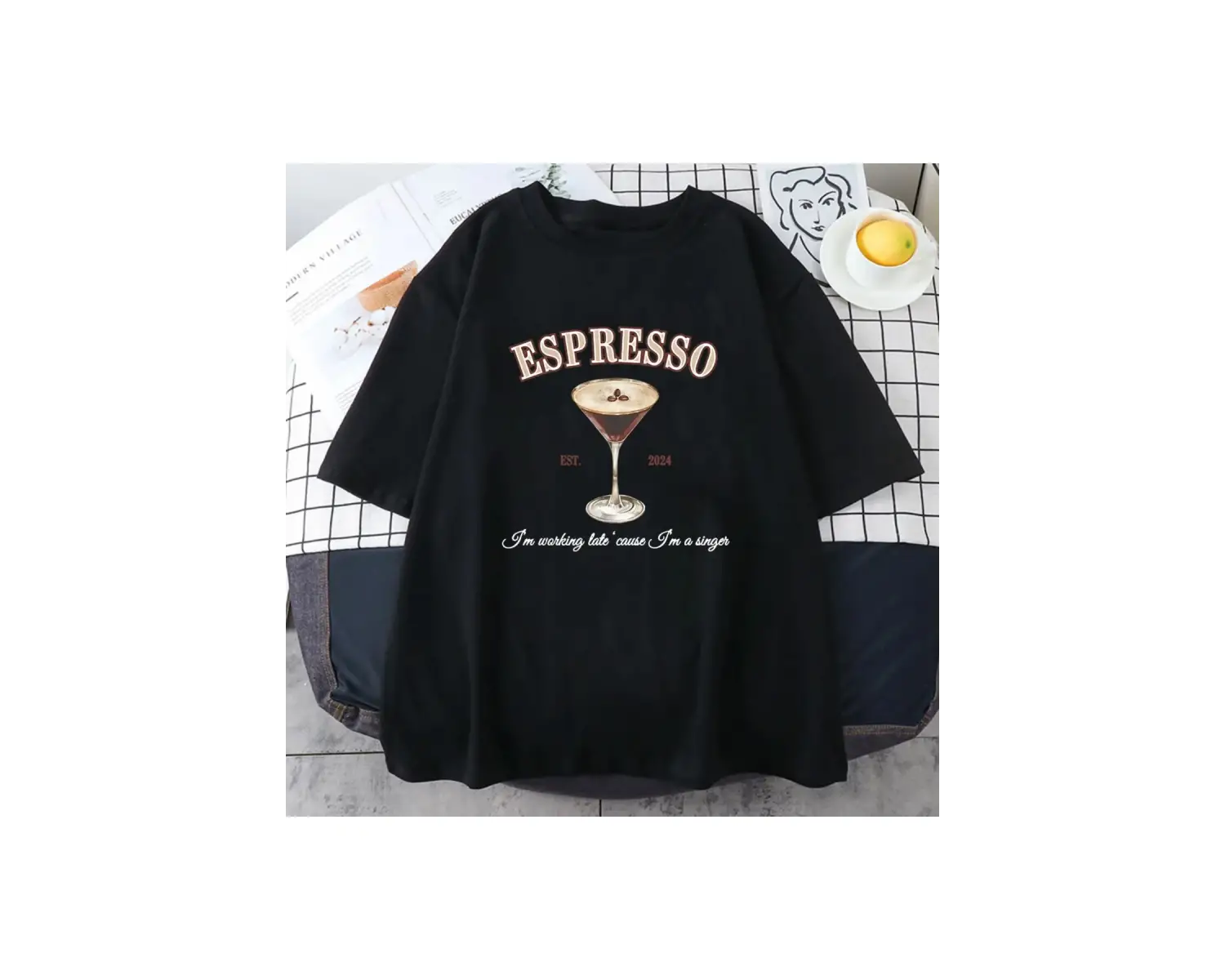 Beyaz Tees Espresso EST albüm grafik Tshirt bu bana Sabrina marangoz -gömlek