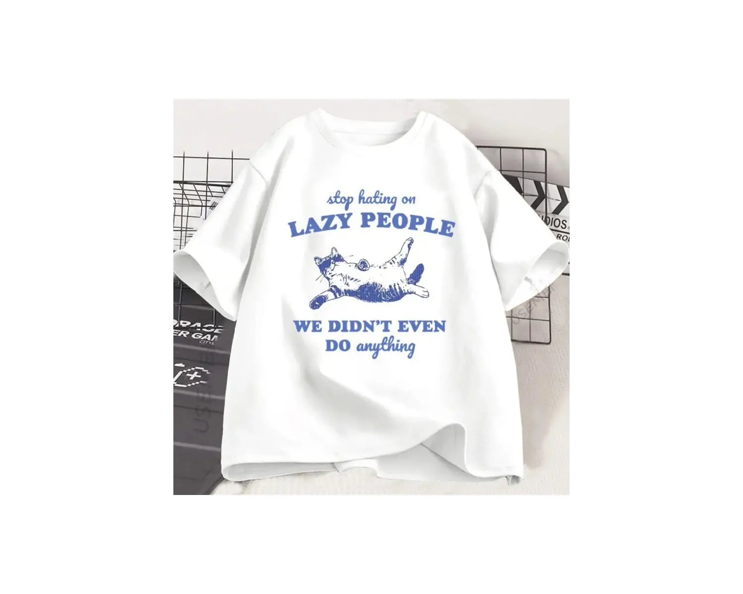 Beyaz Tembel İnsanlara Nefret Etmeyi Durdurun Yavru Kedi Vintage Hayvan Atasözü