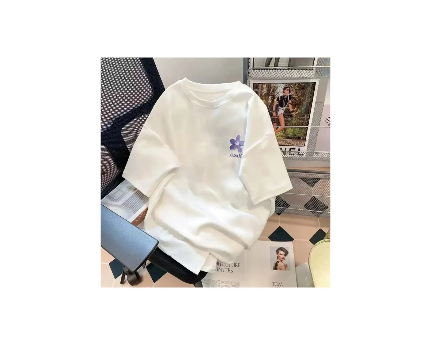 Beyaz Trendy Yaz Beş Kollu Üst Mor Çiçek Baskı Basit Çok Yönlü Bisiklet Yaka Üst Mor Çiçek G