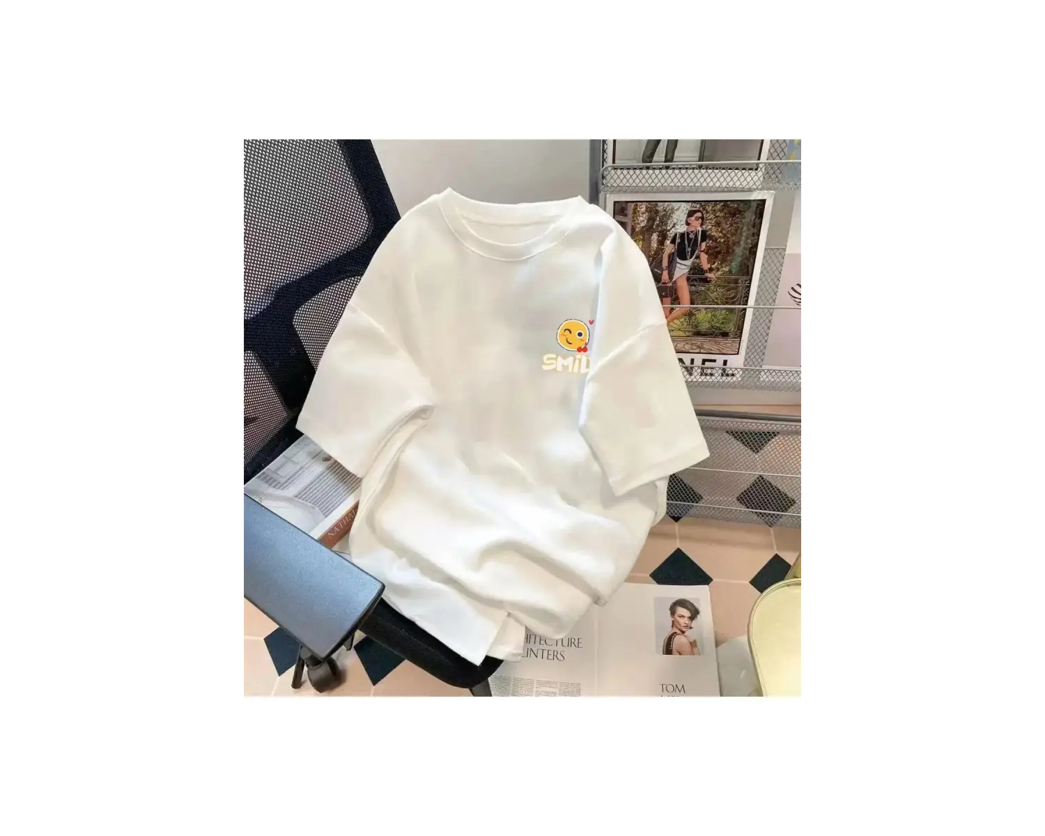 Beyaz Trendy Yaz Beş Kollu Üst Mor Çiçek Baskı Basit Çok Yönlü Bisiklet Yaka Üst Mor Çiçek G