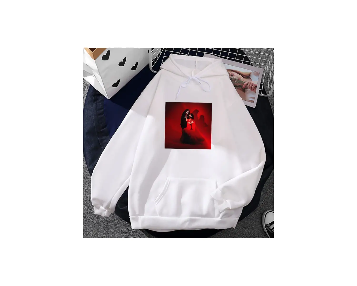 Beyaz Unisex Öpücük ölüm MOTHICA şarkıcı treetwear Hip Hop rahat