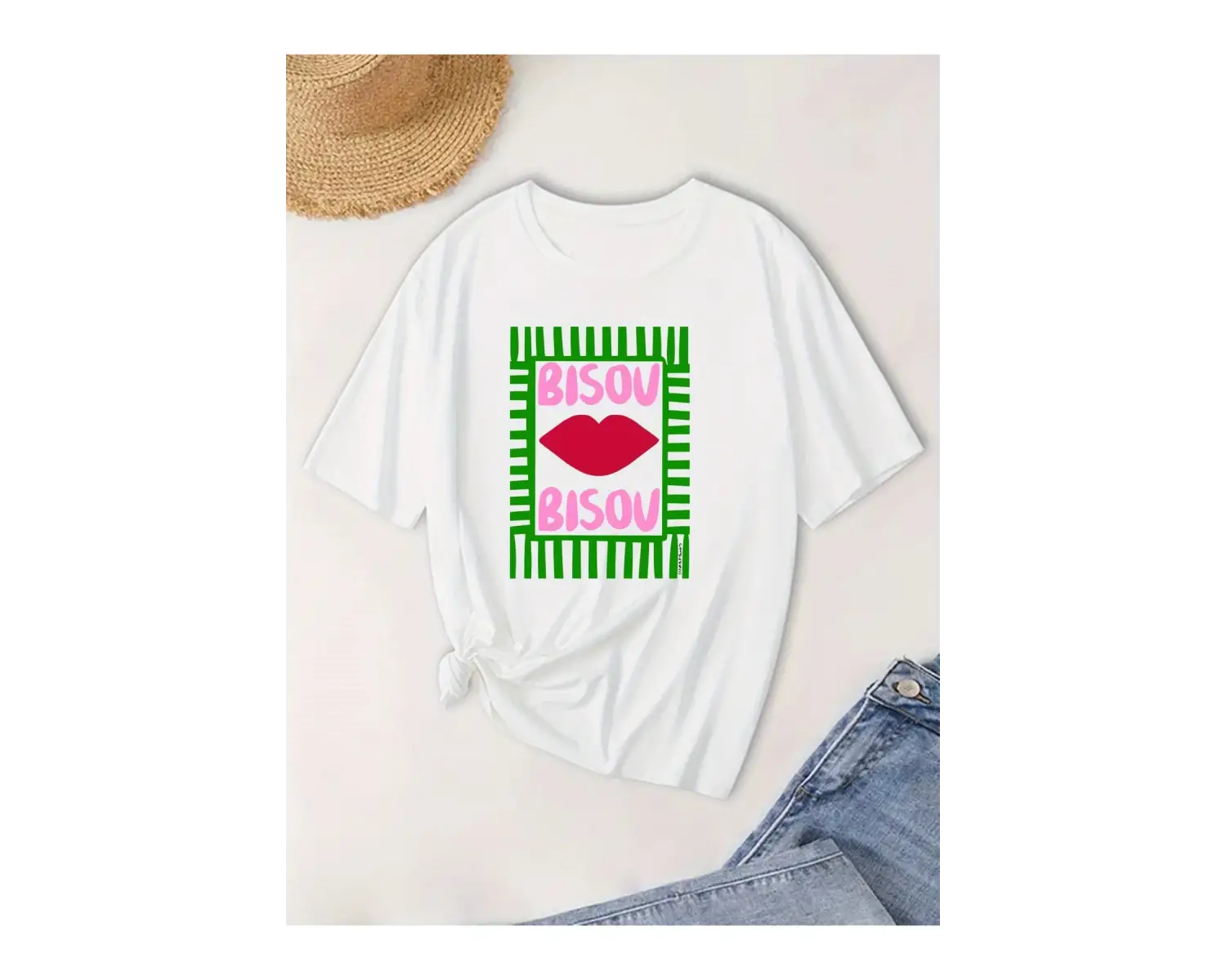 Beyaz Yeşil Çizgili Dudaklar Harfler Baskılı Yuvarlak Yaka günlük Grafik T