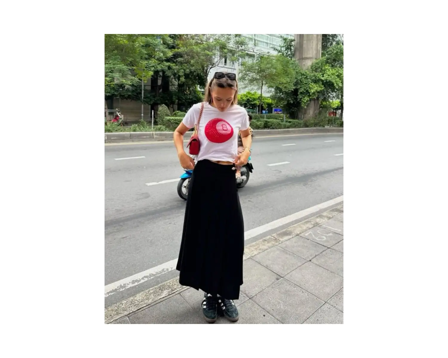 Bilardo Topu Baskılı Pamuklu Tişört T-shirt Beyaz