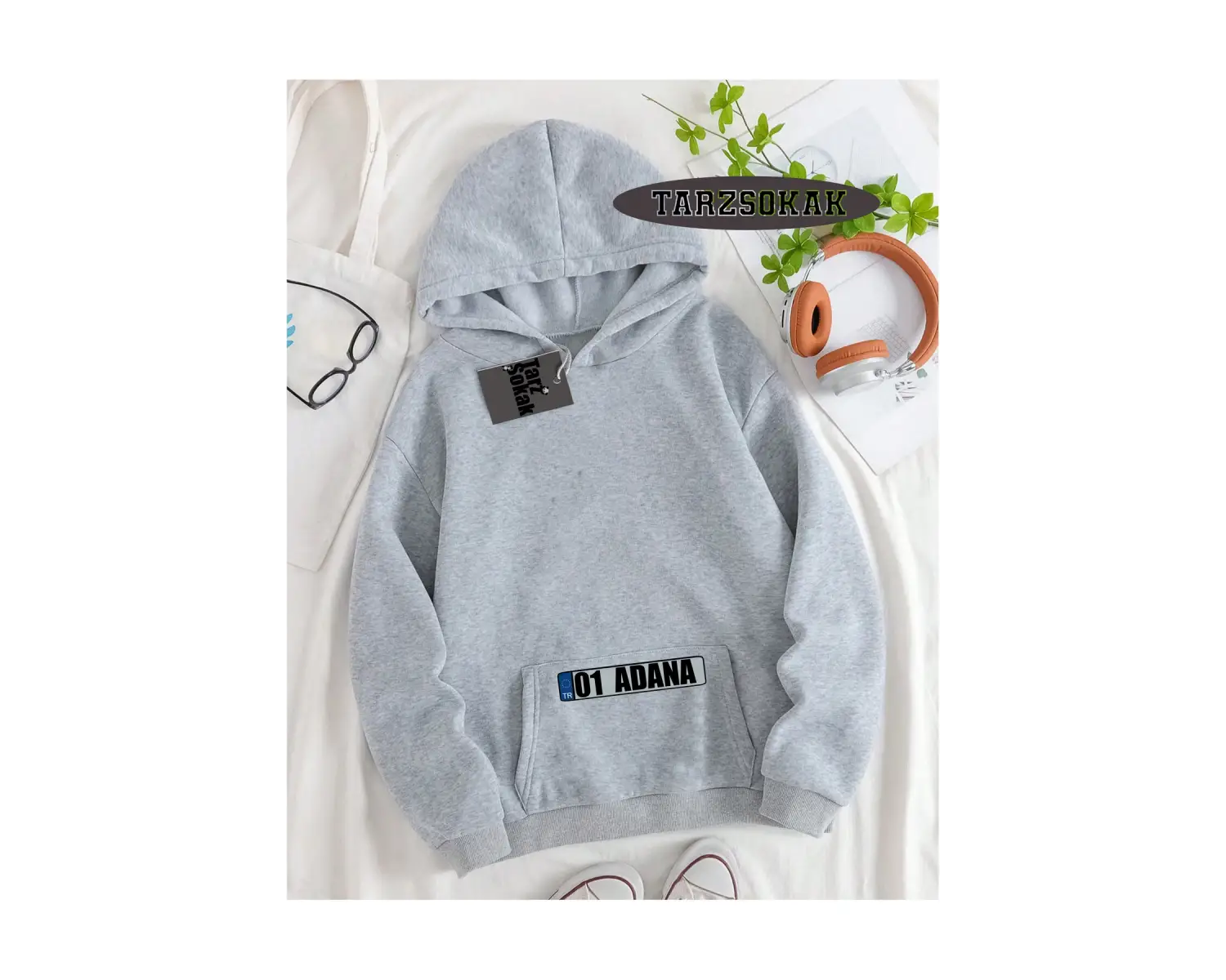 Biskilet Yaka Sweatshirt Beyaz 01 Adana Özel Tasarım Plaka Detaylı