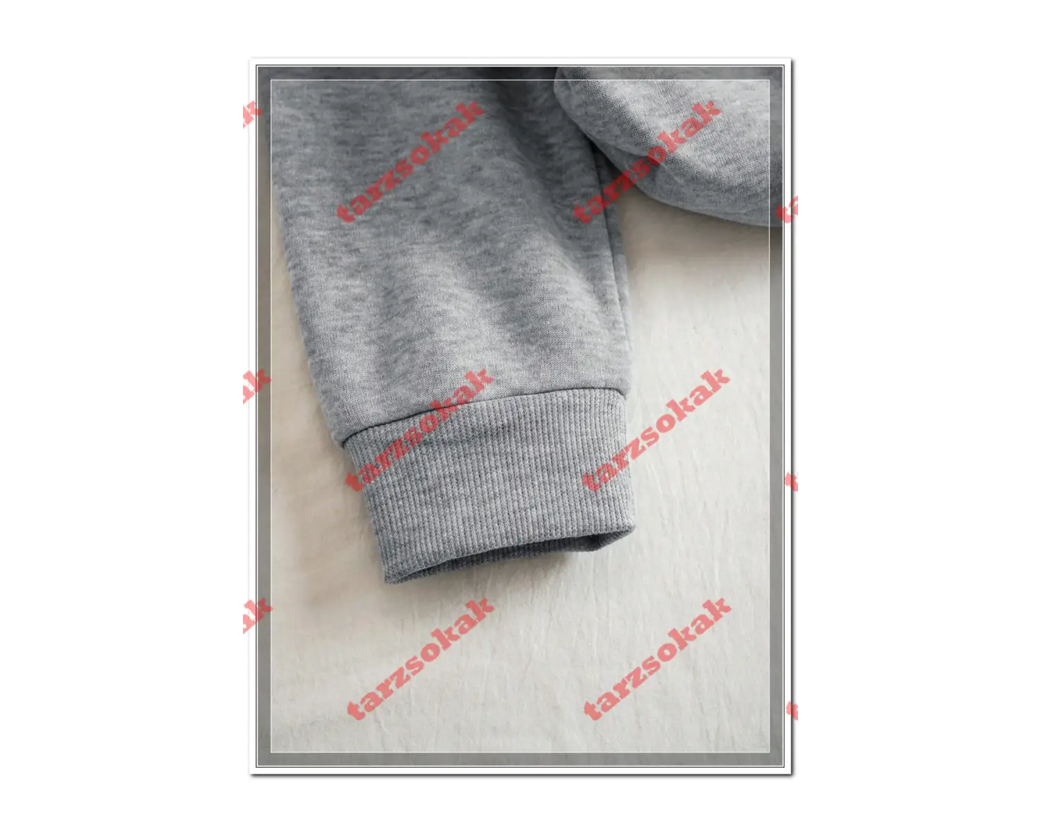 Biskilet Yaka Sweatshirt Beyaz 56 Siirt Özel Tasarım Plaka Detaylı