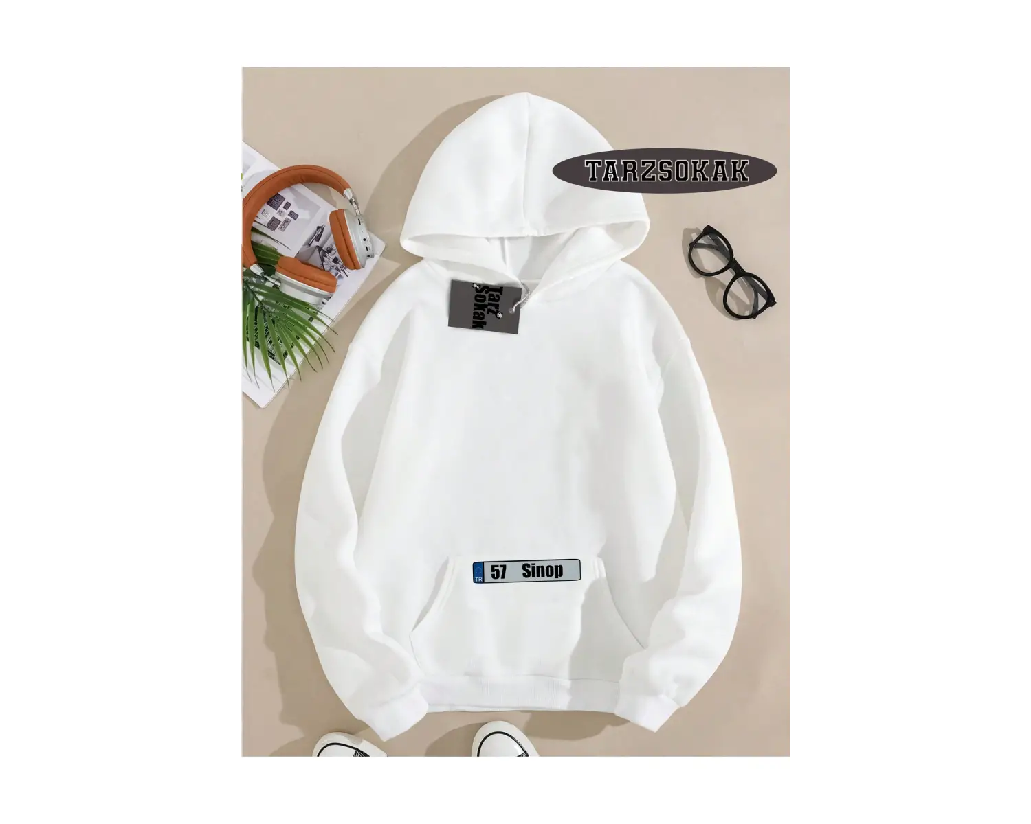 Biskilet Yaka Sweatshirt Beyaz 57 Sinop Özel Tasarım Plaka Detaylı