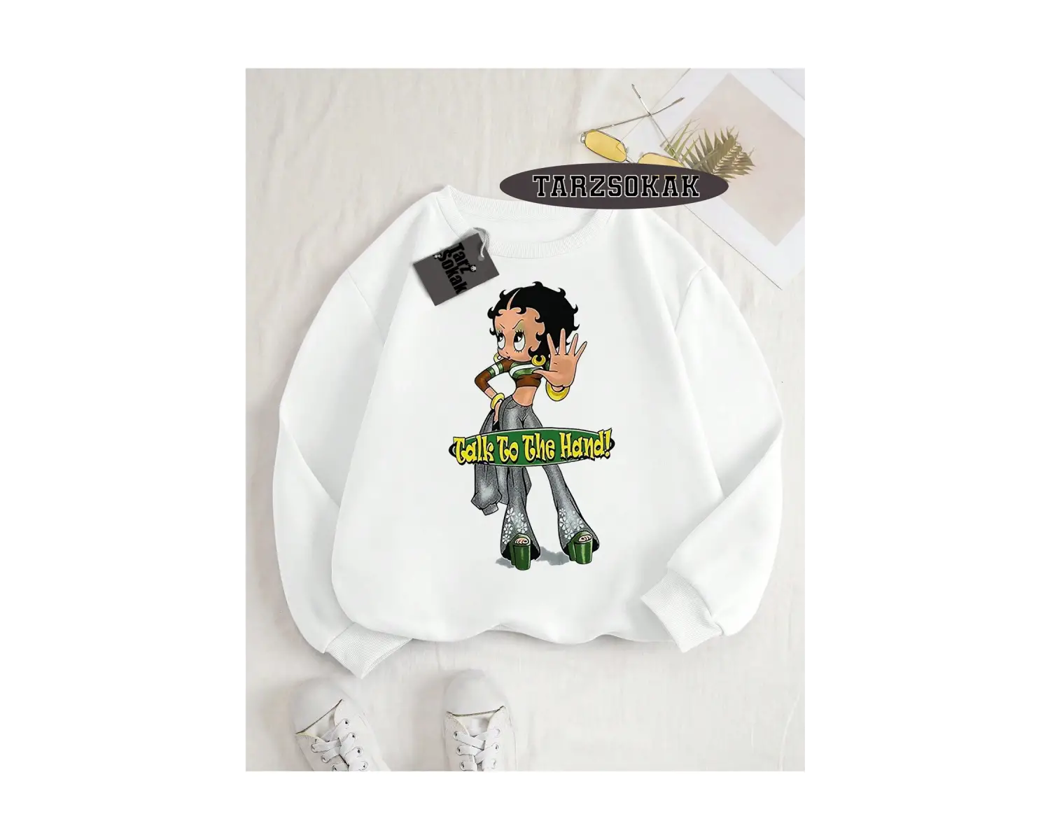 Biskilet Yaka Sweatshirt Beyaz Betty Boop Özel Tasarım