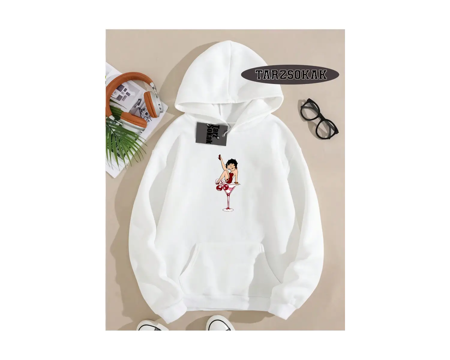 Biskilet Yaka Sweatshirt Beyaz Betty Boop Özel Tasarım