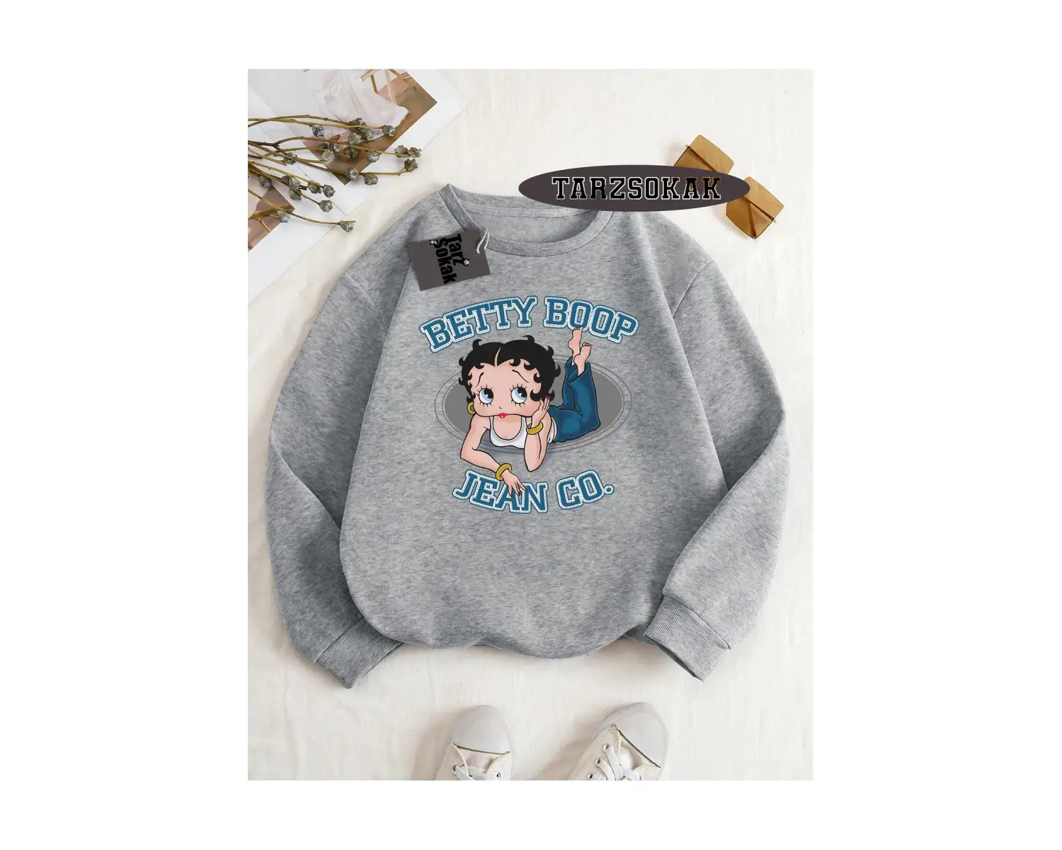 Biskilet Yaka Sweatshirt Beyaz Betty Boop Özel Tasarım