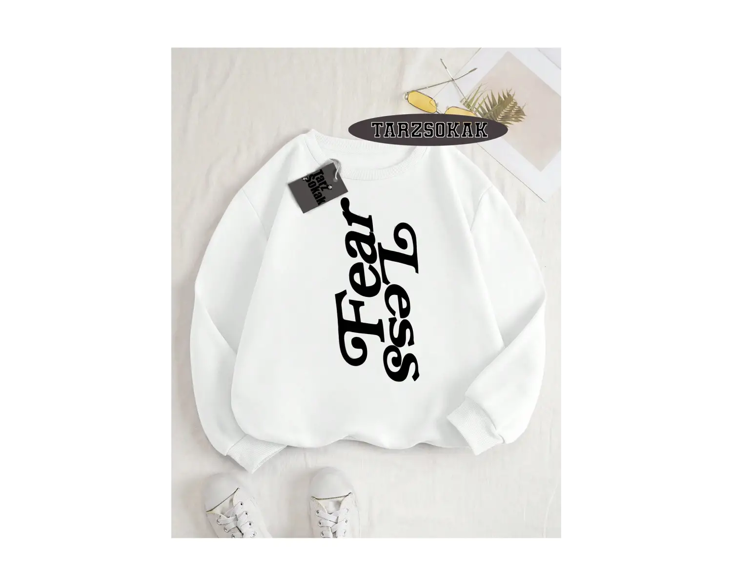 Biskilet Yaka Sweatshirt Beyaz Fear Less Özel Tasarım