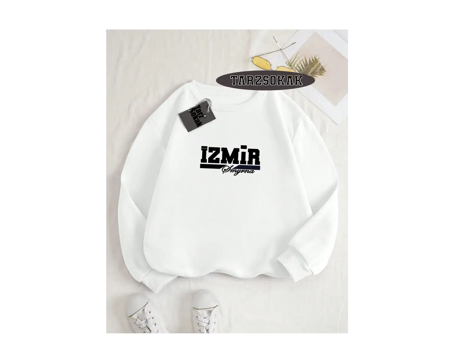 Biskilet Yaka Sweatshirt Beyaz izmir smyrna Özel Tasarım Plaka Detaylı