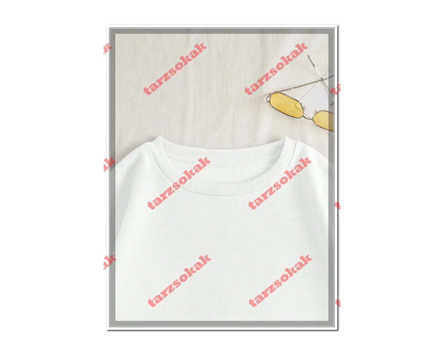 Biskilet Yaka Sweatshirt Beyaz izmir smyrna Özel Tasarım Plaka Detaylı