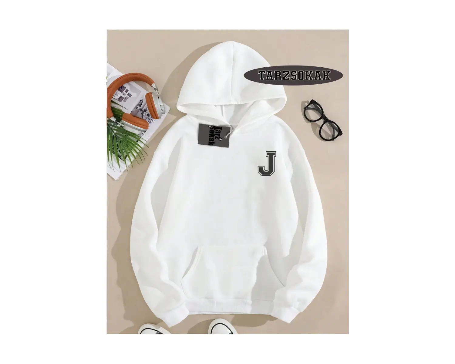 Biskilet Yaka Sweatshirt Beyaz J HARFİ İSME Özel Tasarım