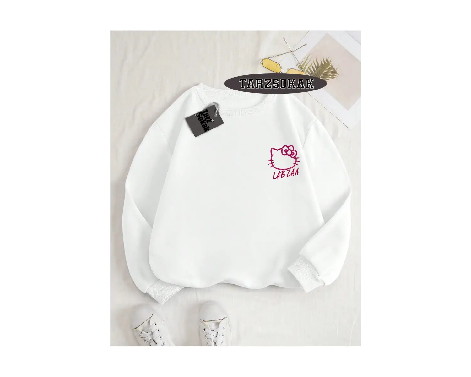Biskilet Yaka Sweatshirt Beyaz LABZA HELLO KİTTY Özel Tasarım