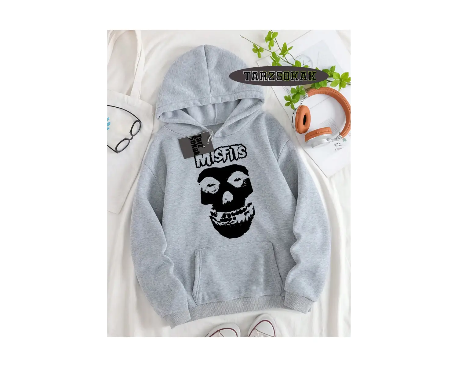 Biskilet Yaka Sweatshirt Beyaz Misfits Punk Özel Tasarım