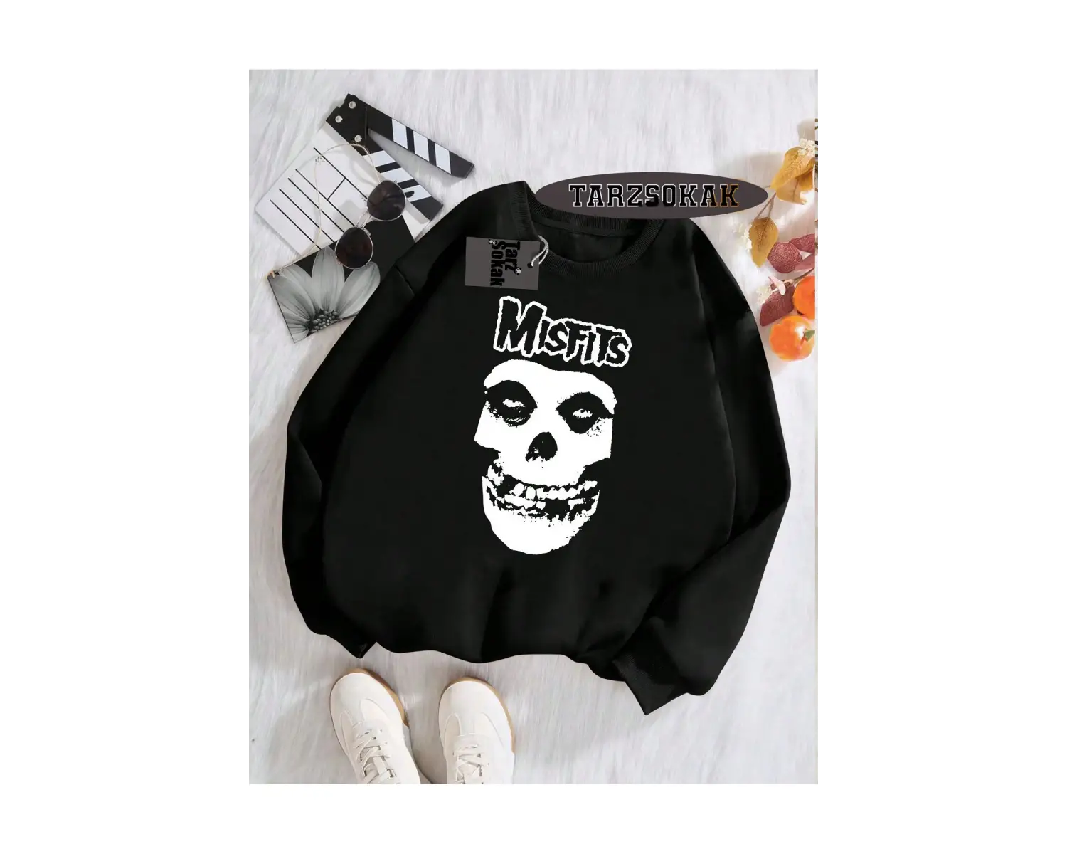 Biskilet Yaka Sweatshirt Beyaz Misfits Punk Özel Tasarım