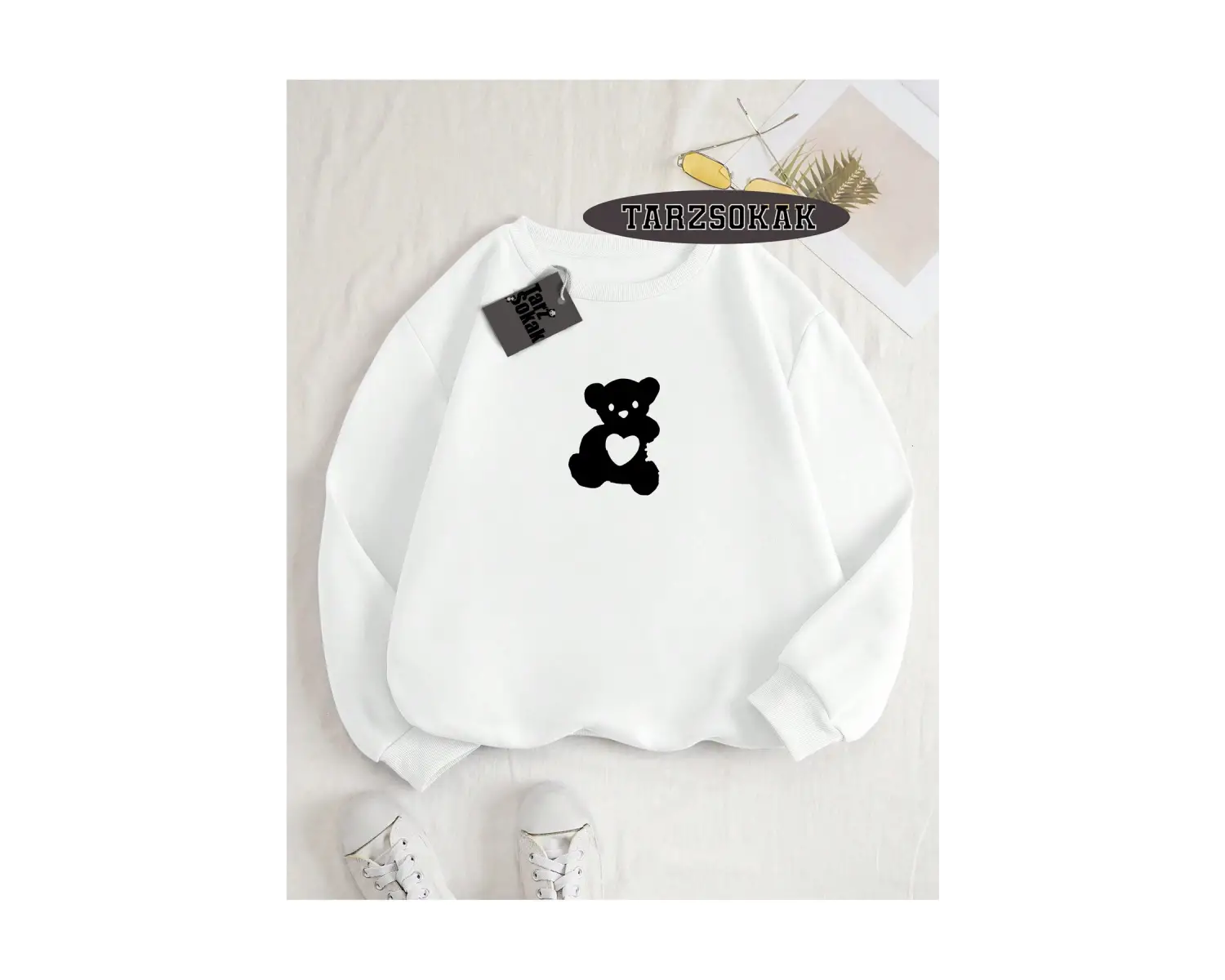 Biskilet Yaka Sweatshirt Beyaz TATLI AYI Özel Tasarım