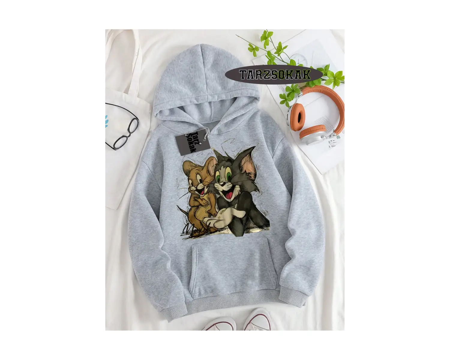 Biskilet Yaka Sweatshirt Beyaz Tom And Jerry Cartoons Özel Tasarım