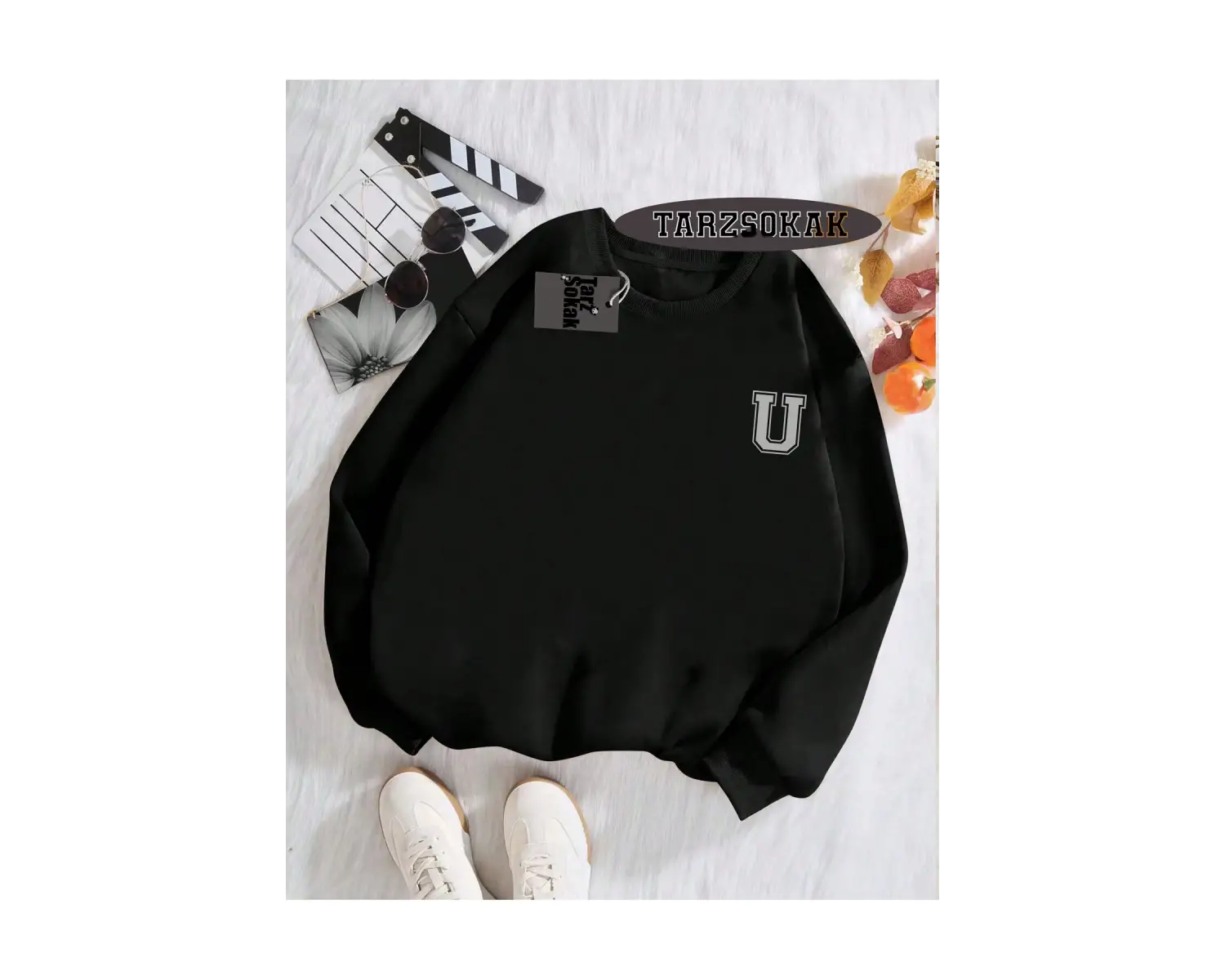 Biskilet Yaka Sweatshirt Beyaz U HARFİ İSME Özel Tasarım