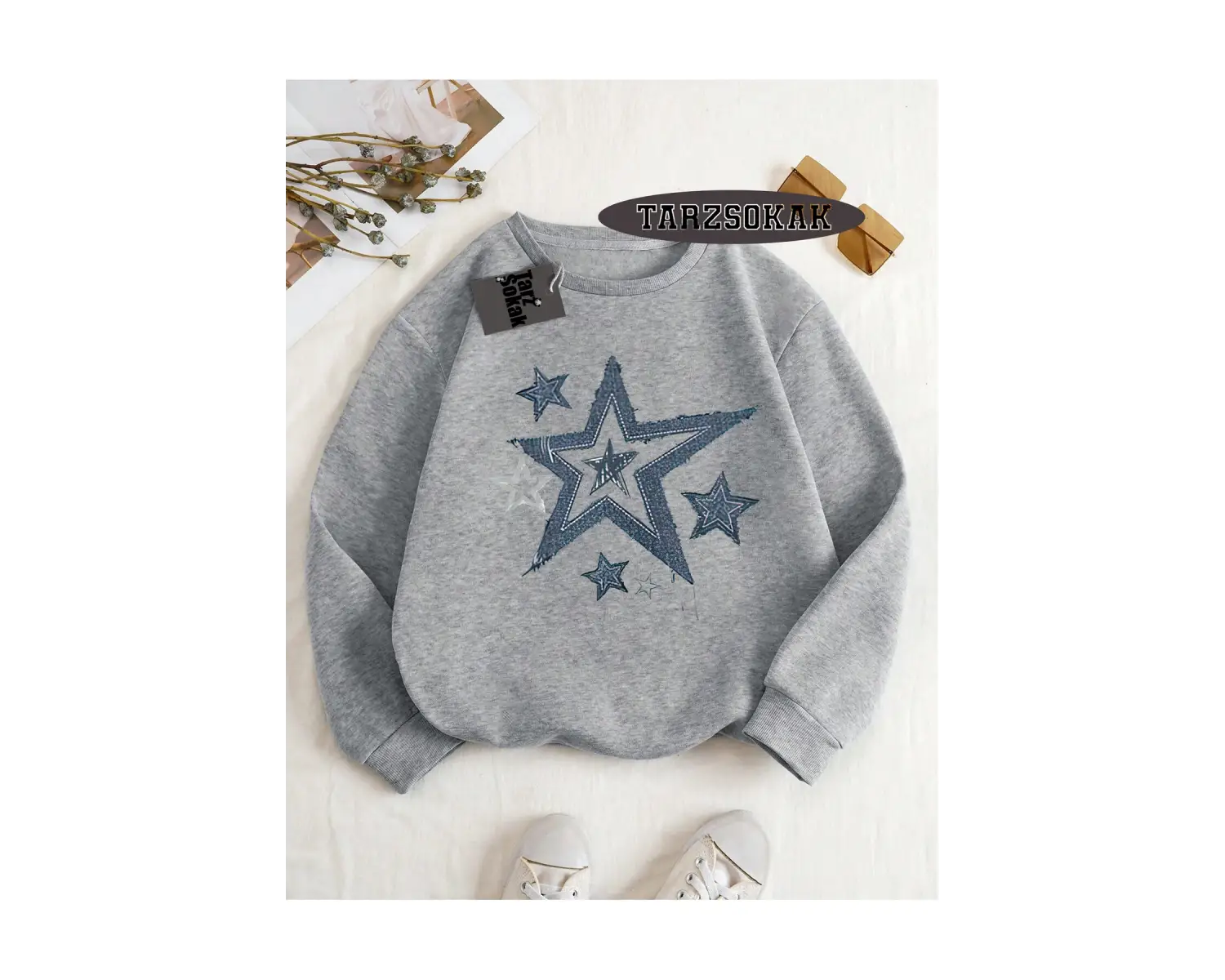 Biskilet Yaka Sweatshirt Beyaz YILDIZ DESENLİ Özel Tasarım