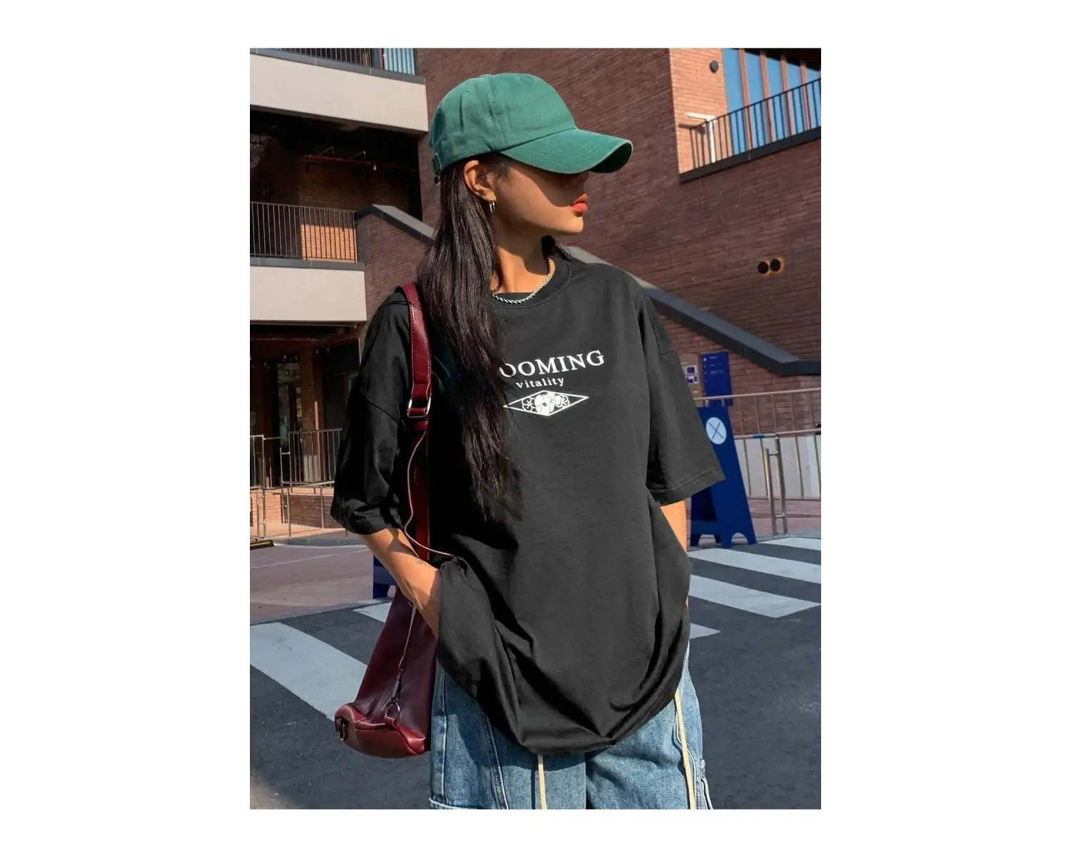 Blooming Vitality Baskılı Beyaz Oversize Tişört