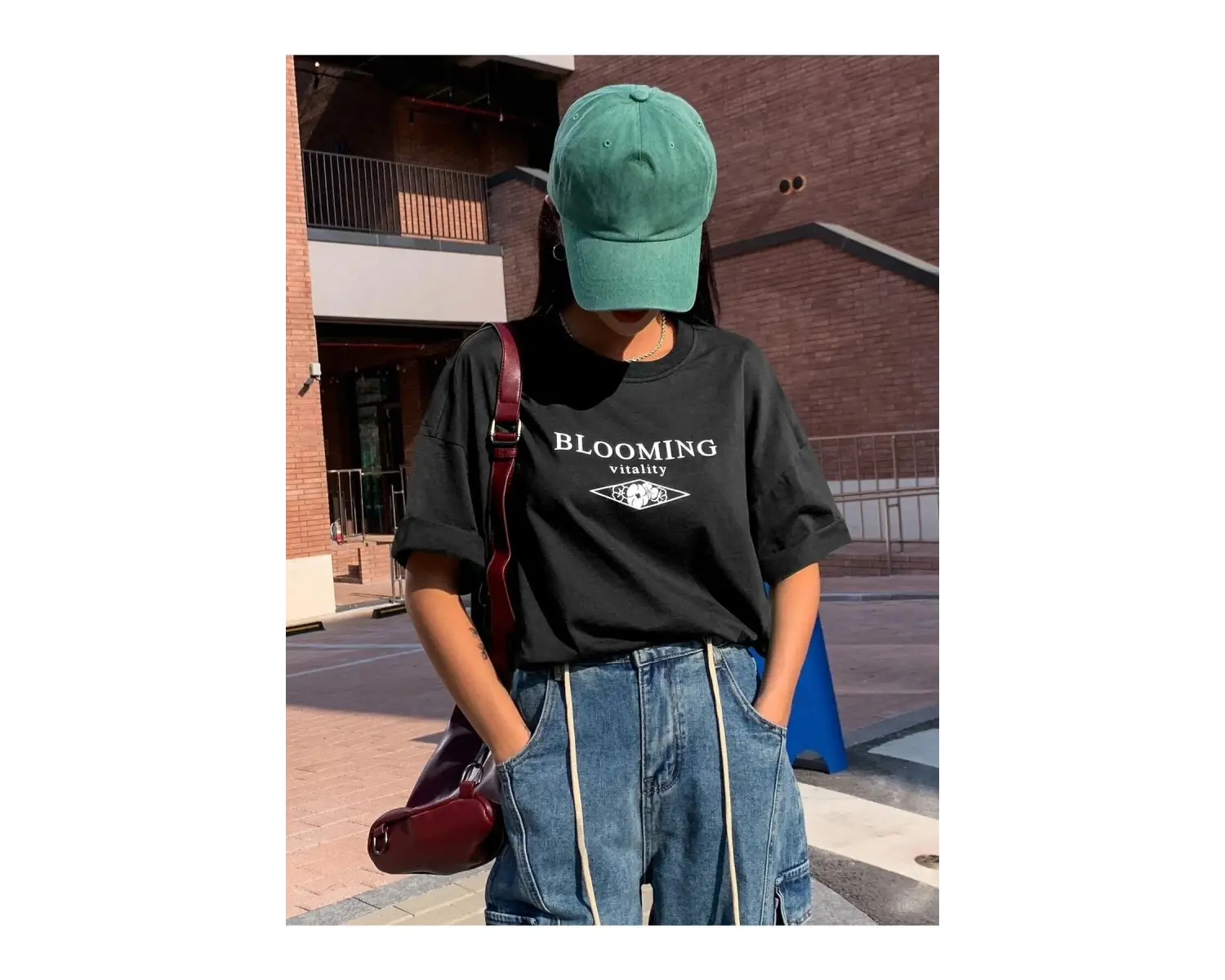 Blooming Vitality Baskılı Beyaz Oversize Tişört