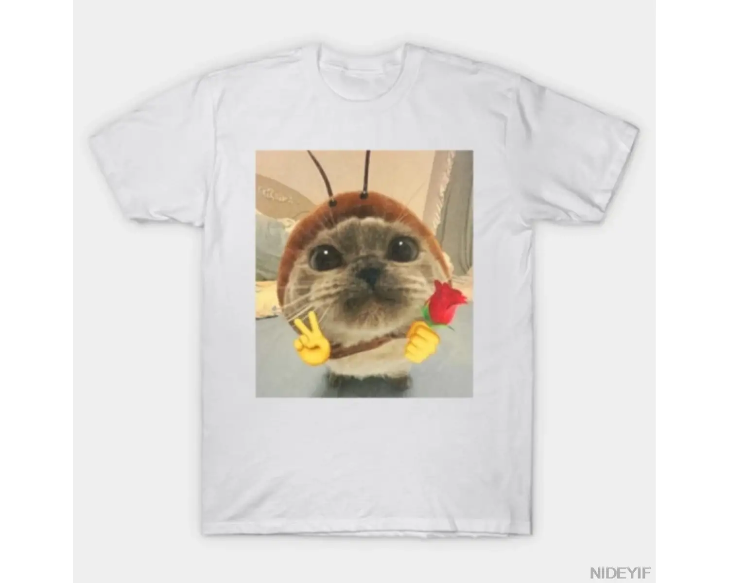 Böcek Kostümlü Sevimli Kedi Komik Meme Gül Tutan Sevimli Kedi Erkekler ve Kadınlar İçin %100