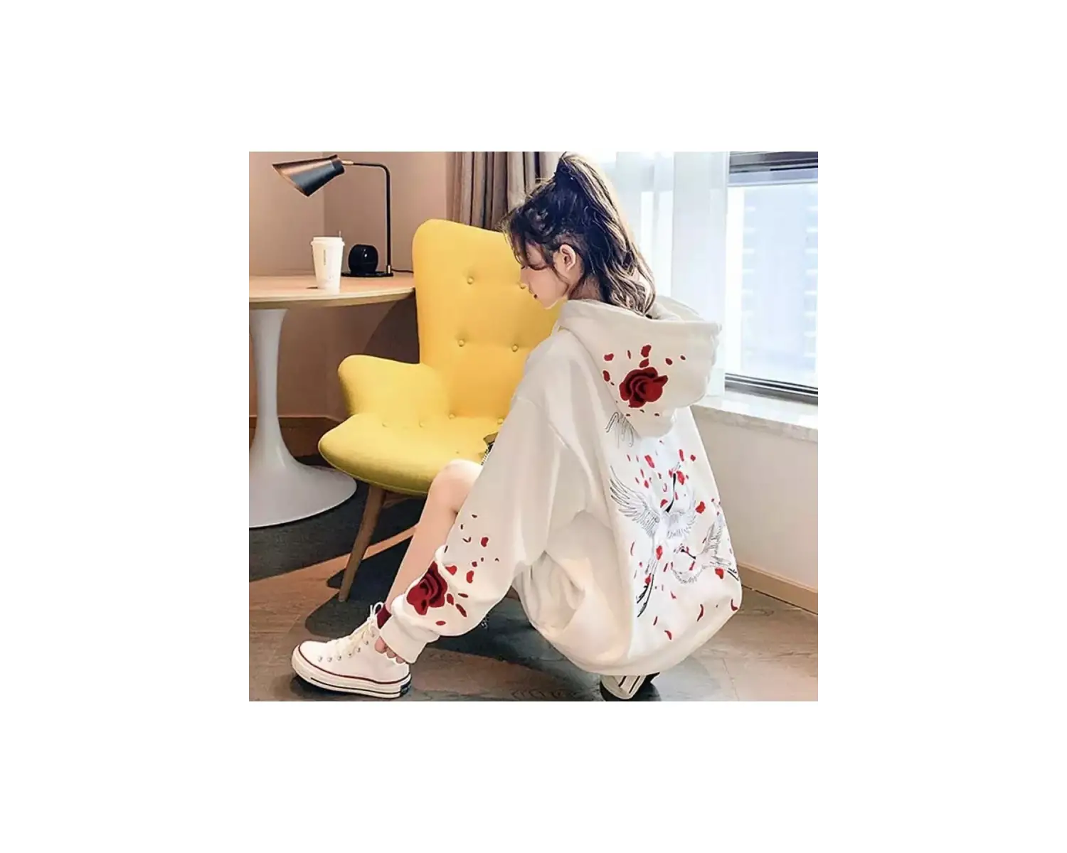 Büyük Beden Kapüşonlu Farmuarlı Japon Red Rose Baskılı Oversize Kadın Ceket-sweatsh Beyaz