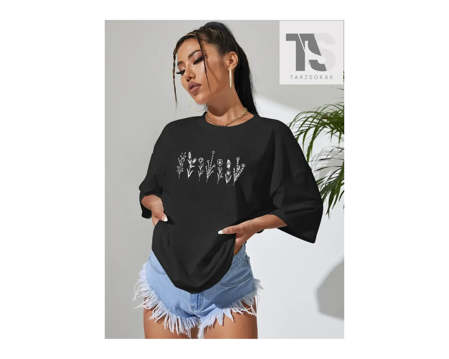 Çiçek Desenli Düşük Omuz Oversize Tişört