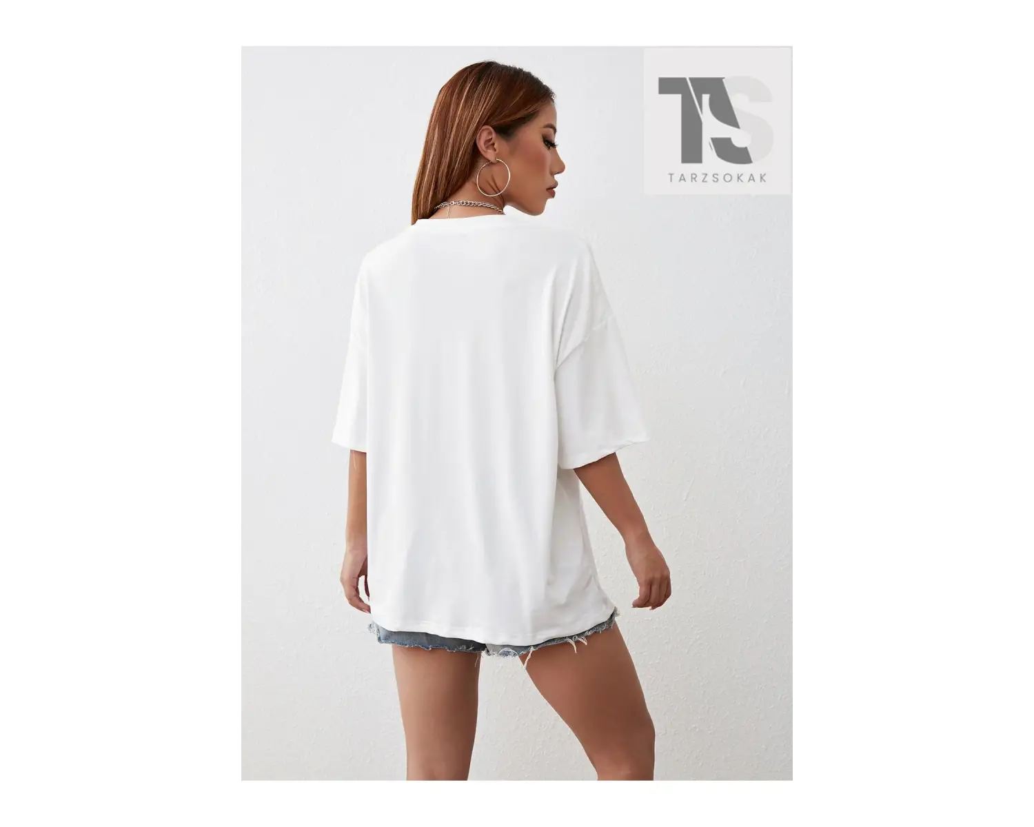 Çiçek Desenli Düşük Omuz Tişört