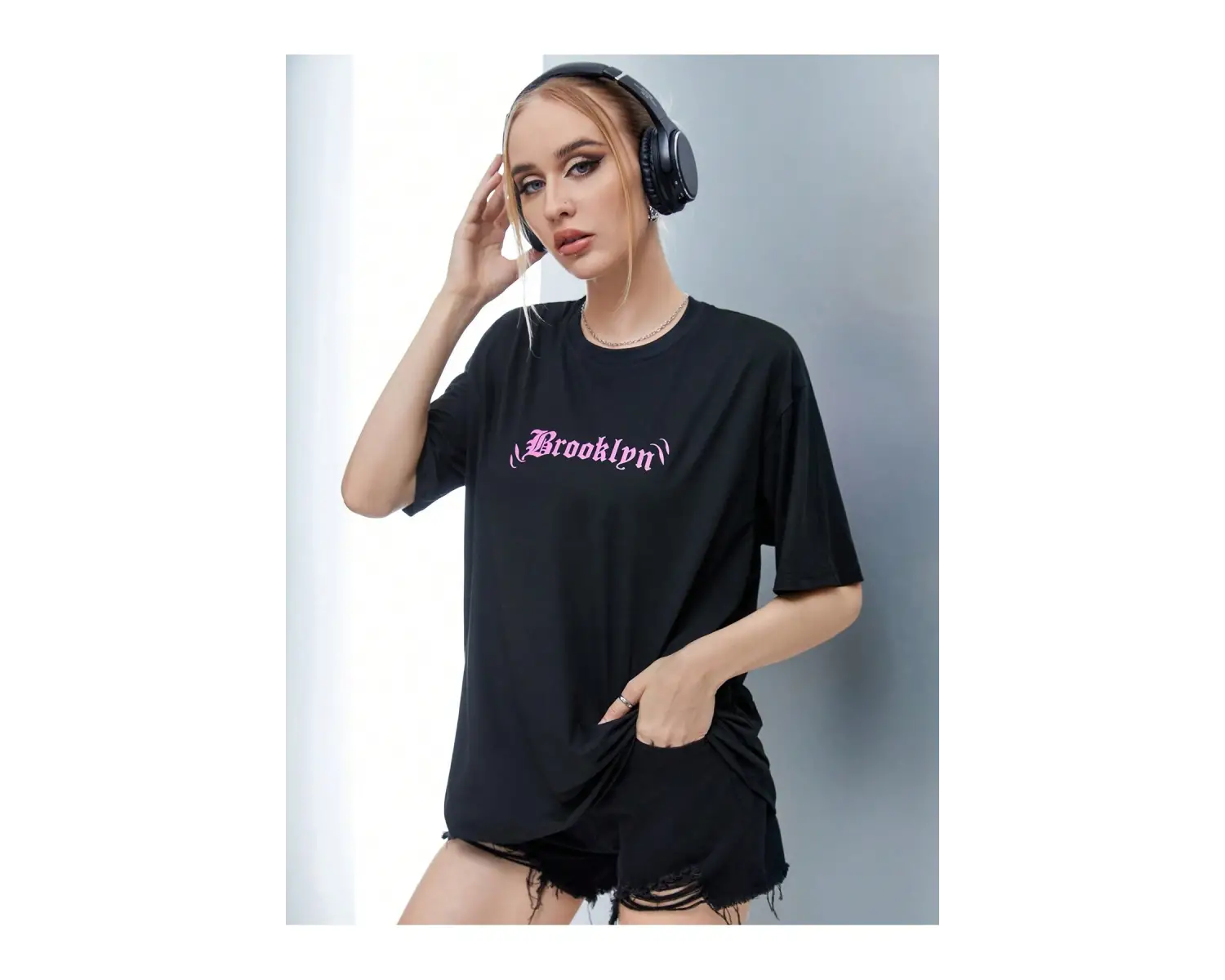 Coolane Harfli Grafik Düşük Omuzlu Tişört