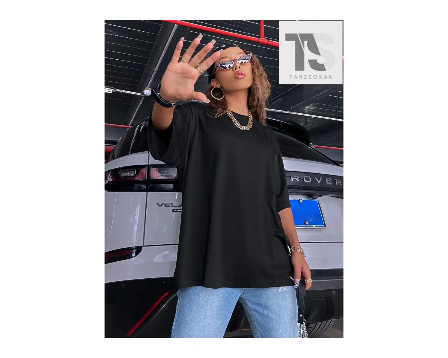 Coolane Harfli ve Kelebek Baskılı Büyük Boy Tişört