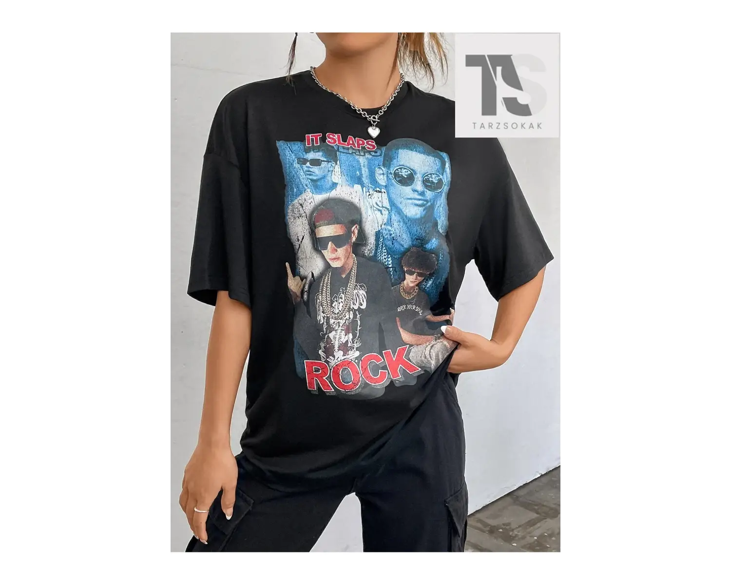 Coolane Şekilli ve Harfli Grafik Düşük Omuzlu Tişört