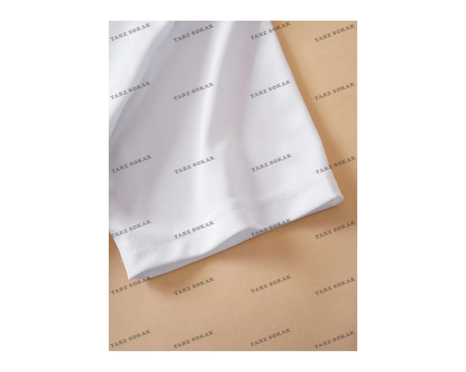 Crop CKOD-232913 Kalpli ve Sloganlı Grafik