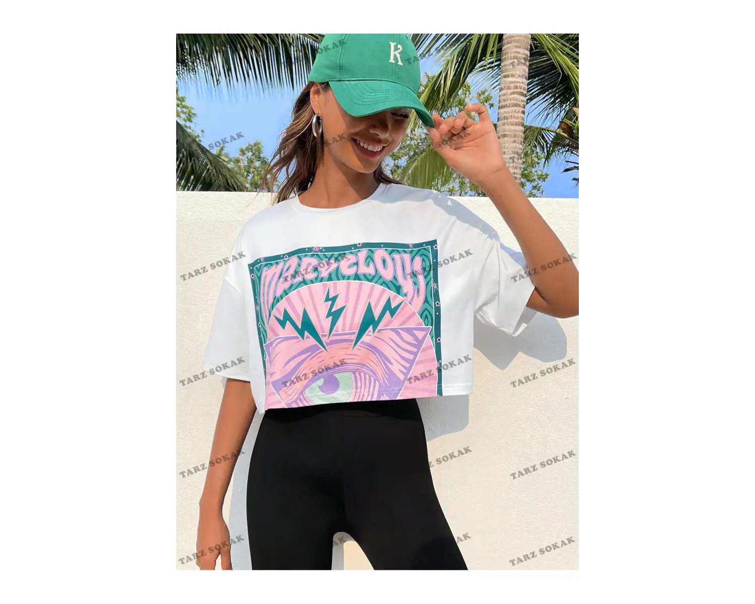 Crop CKOD-232913 Mektup Grafikli Düşük Omuz Kısa