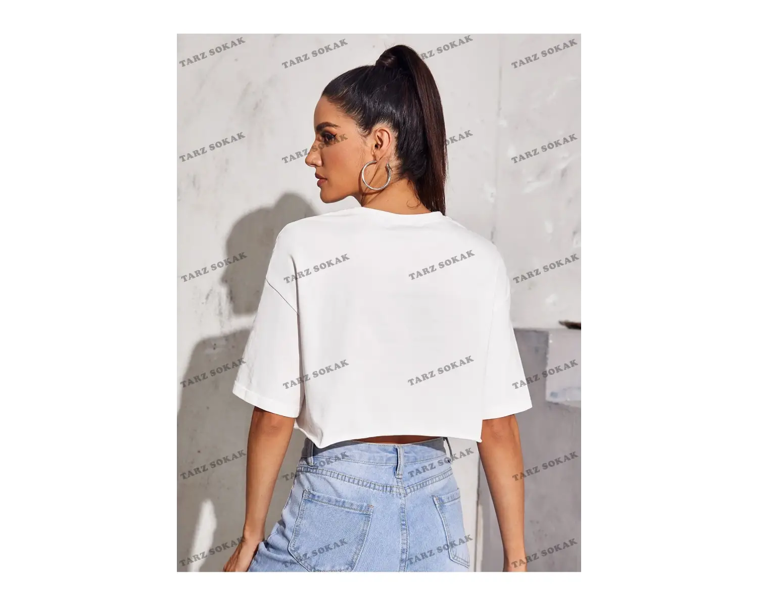 Crop CKOD-232913 Mektup Grafikli Kısa