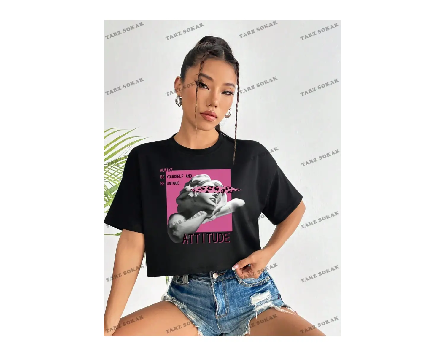 Crop CKOD-232913 Şekil ve Harf Grafik Düşük Omuz Kısa