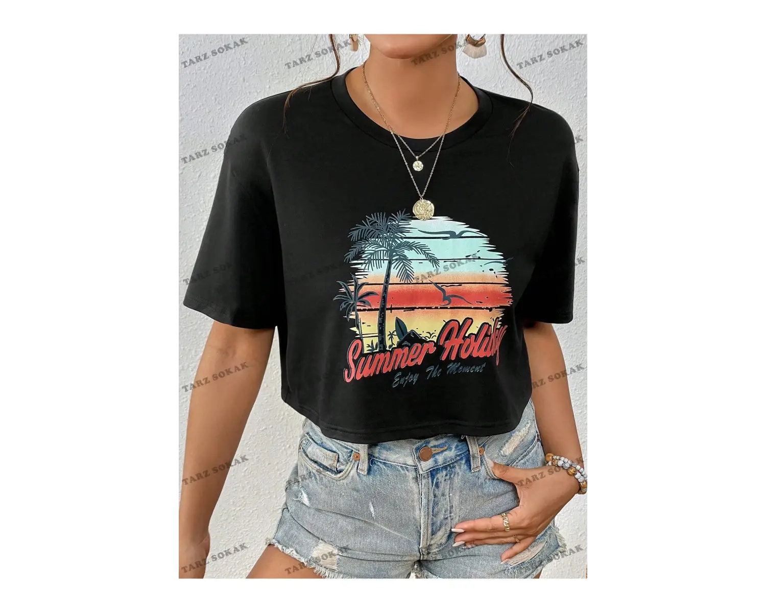 Crop CKOD-232913 Tropikal ve Harf Grafikli Düşük Omuz