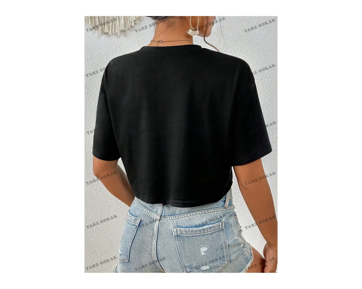 Crop CKOD-232913 Tropikal ve Harf Grafikli Düşük Omuz