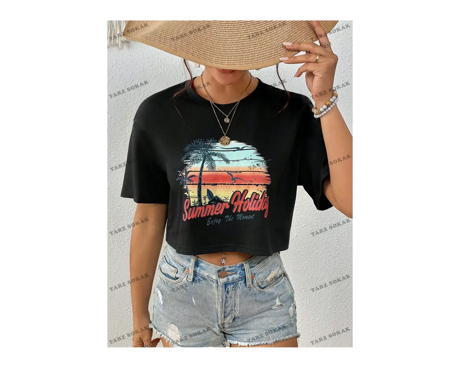 Crop CKOD-232913 Tropikal ve Harf Grafikli Düşük Omuz