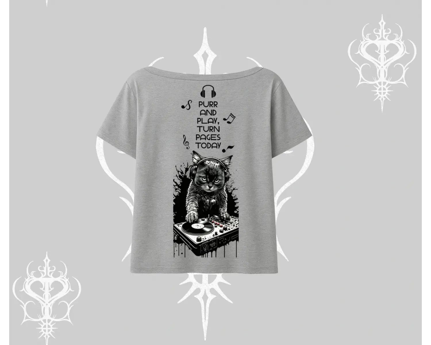 DJ Kedi Baskılı Müzik Temalı Kayık Yaka Tshirt